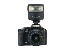 Pentax D2000 Digital SLR w/18-55mm F3.5-5.6 Lens